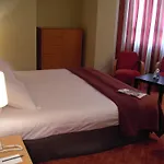 Отель Silken Luis De 4*
