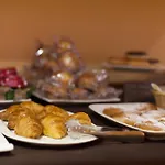 Отель Silken Luis De Леон