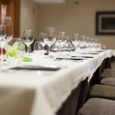 Hotel Silken Luis De León