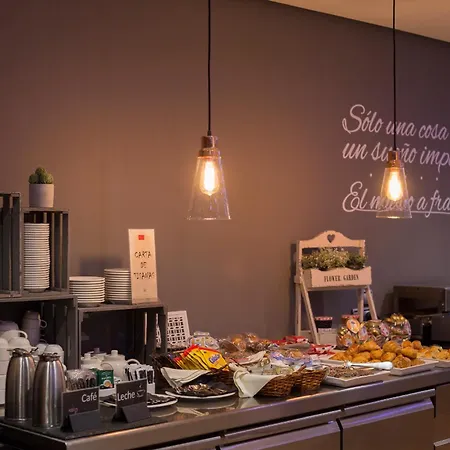 Silken Luis De 4* León