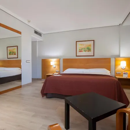 Silken Luis De 4* León