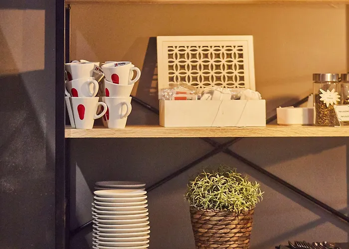 Отель Silken Luis De Леон