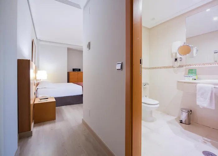 Hotel Silken Luis De León