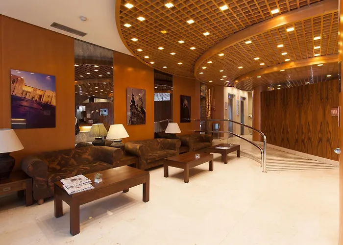 Silken Luis De Леон