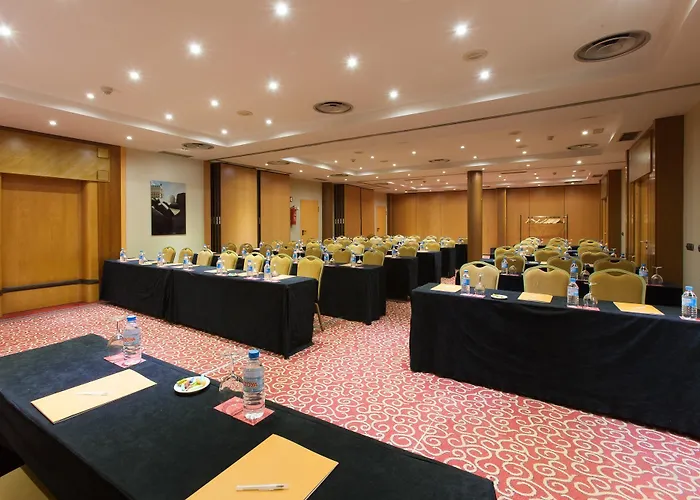 호텔 Silken Luis De 4*