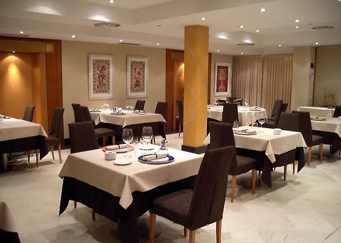 Silken Luis De 4* Леон